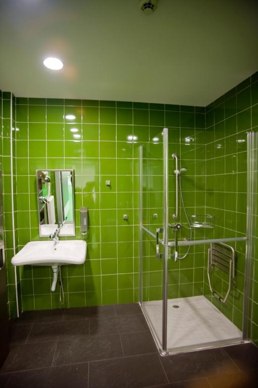 Bbk Bilbao Good Hostel Room photo